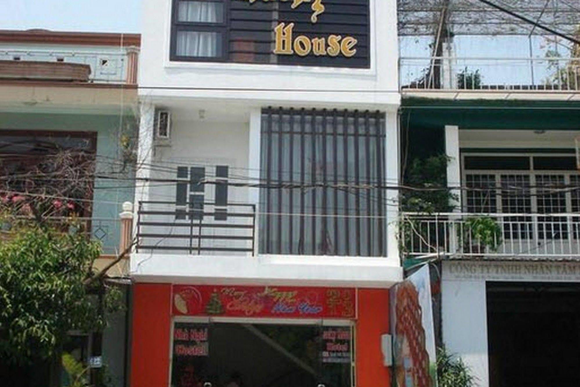 Lucky Hoi An Hotel Екстер'єр фото