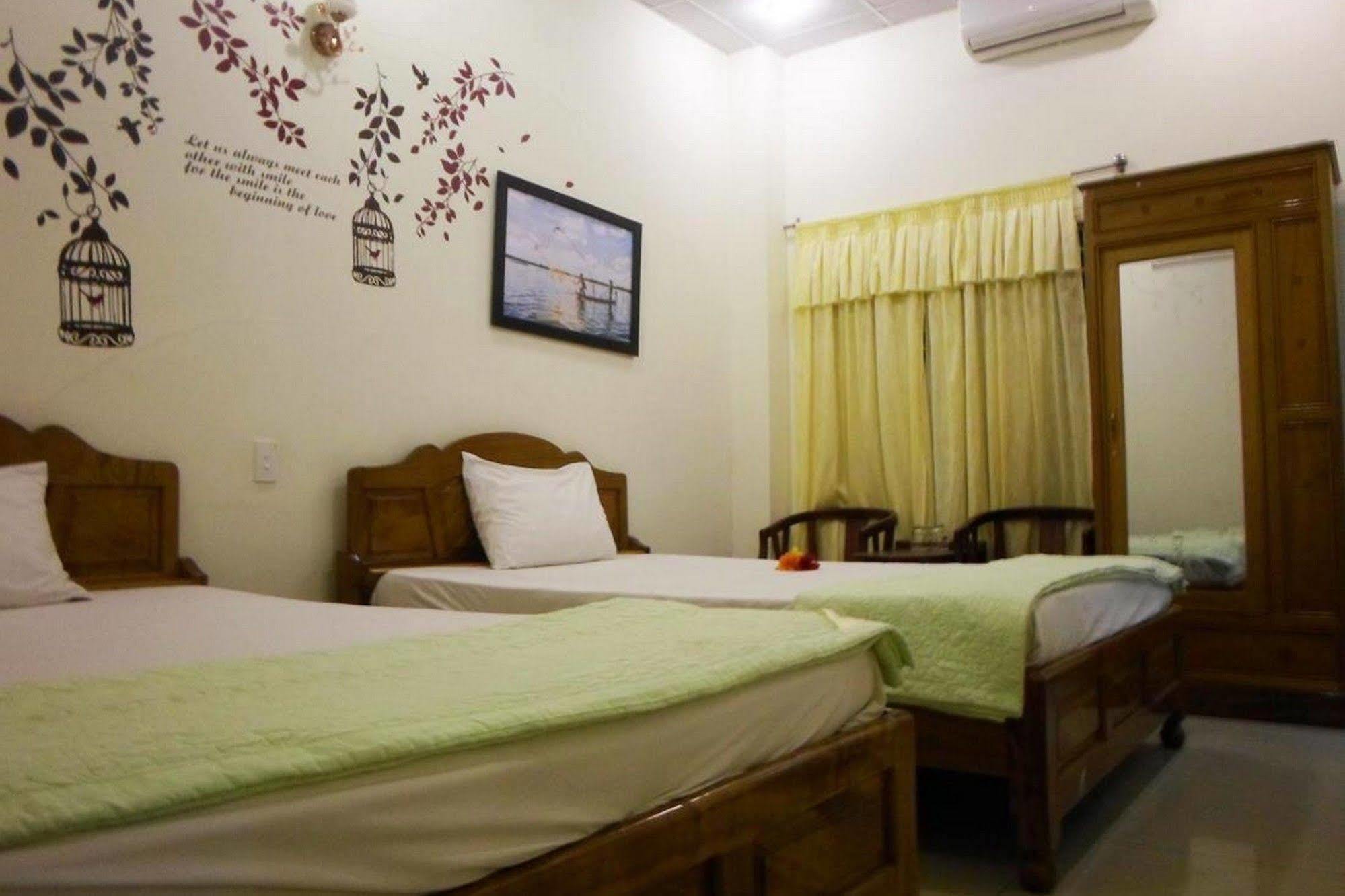 Lucky Hoi An Hotel Екстер'єр фото