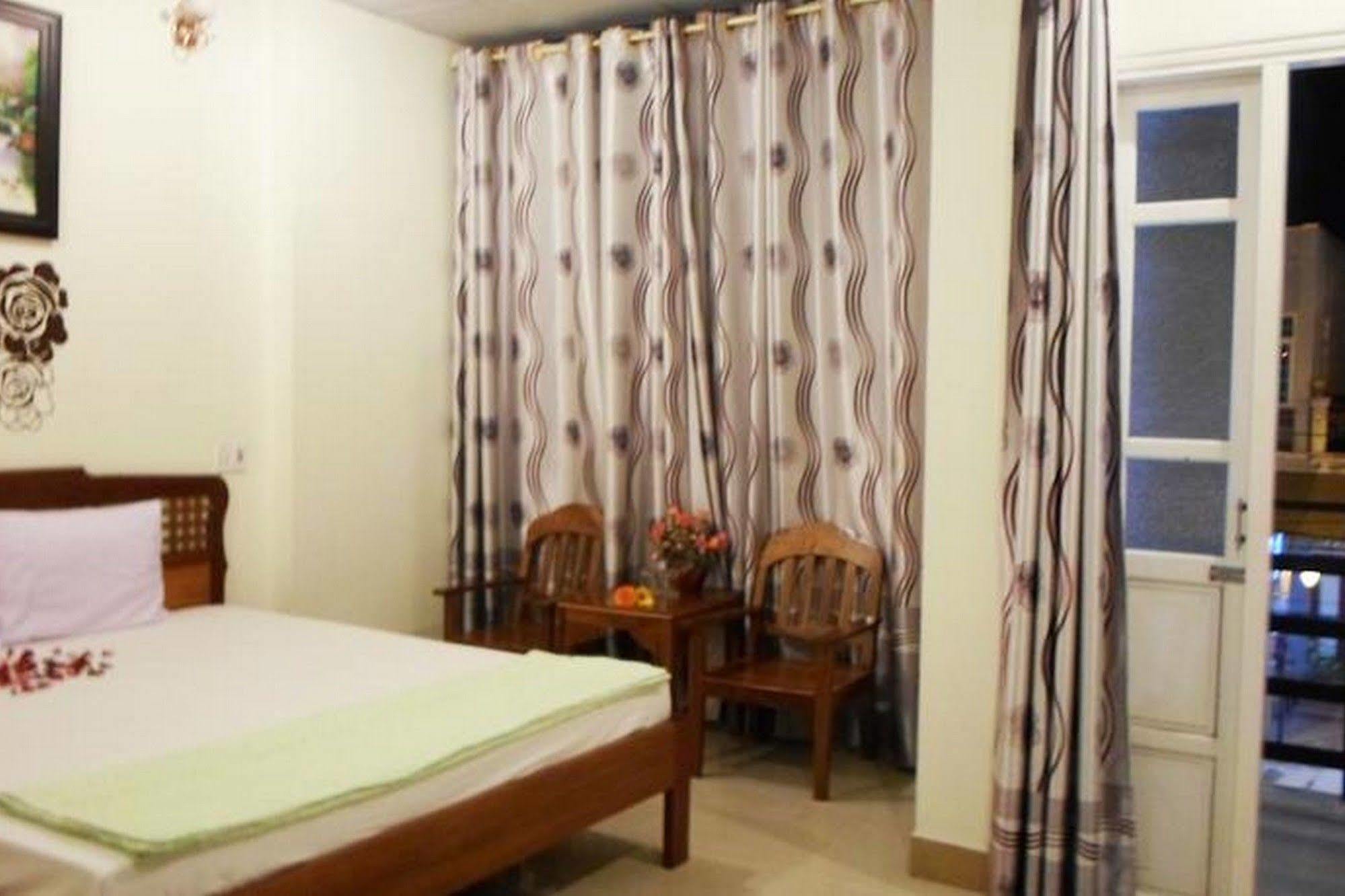 Lucky Hoi An Hotel Екстер'єр фото